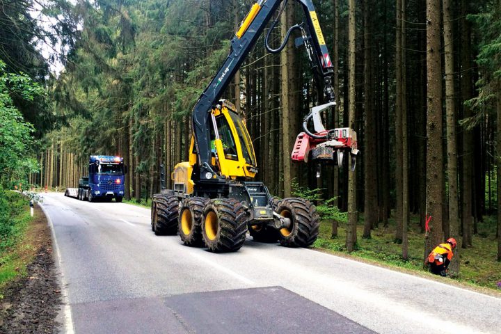 Starkholzernte mit dem stärksten Rad-Harvester Deutschlands